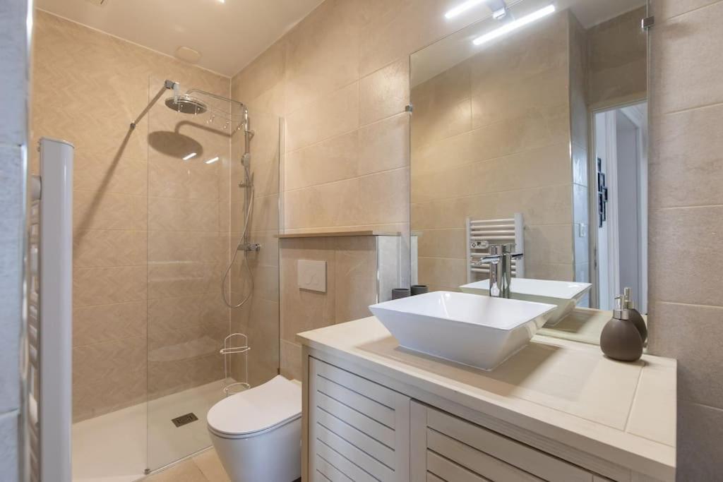 Apartamento Refuge De L'Ours : T2 Equipe Avec Parking Et Wifi Bagnères-de-Bigorre Exterior foto