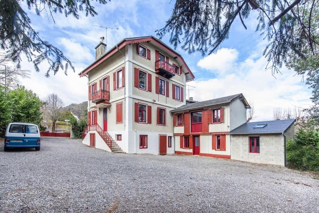 Apartamento Refuge De L'Ours : T2 Equipe Avec Parking Et Wifi Bagnères-de-Bigorre Exterior foto